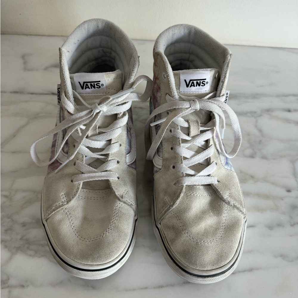Vans Hi Top. Size 5